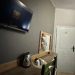 Cabare Apartments&rooms Дуррес