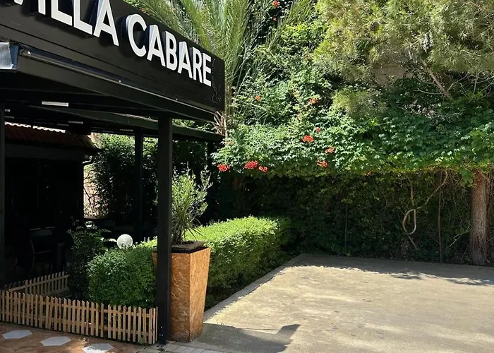 Cabare Apartments&rooms Apartamento *