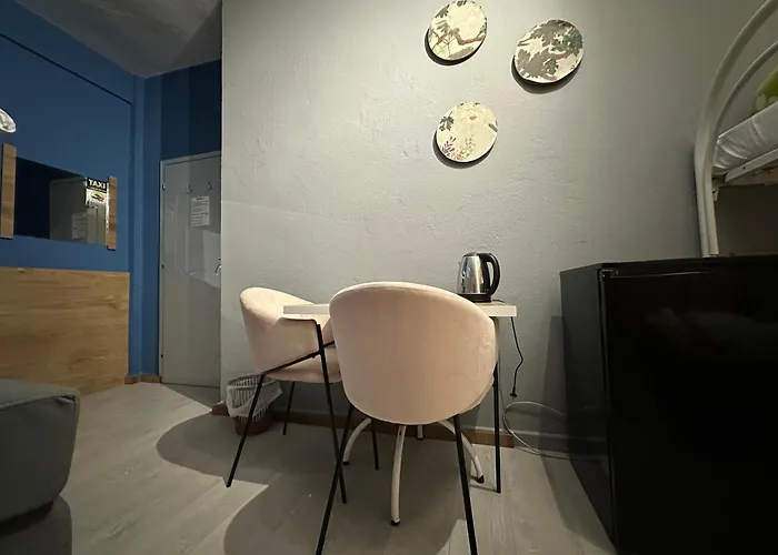 Cabare Apartments&rooms アパート *