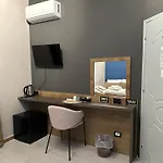 Cabare Apartments&rooms Apartman