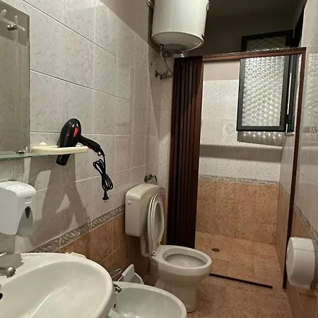 Cabare Apartments&rooms Appartement Durrës