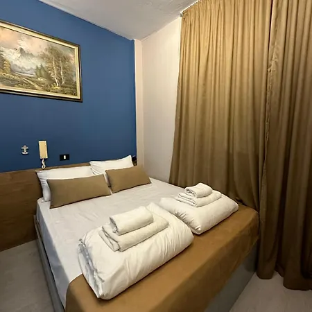 Cabare Apartments&rooms Durrës