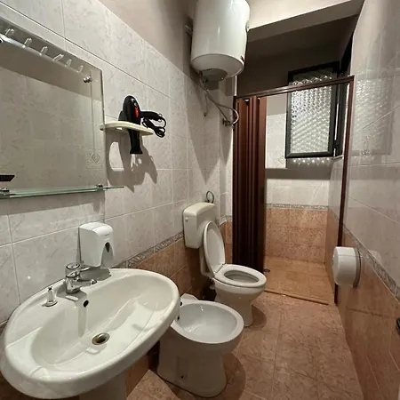 Cabare Apartments&rooms Lejlighed *
