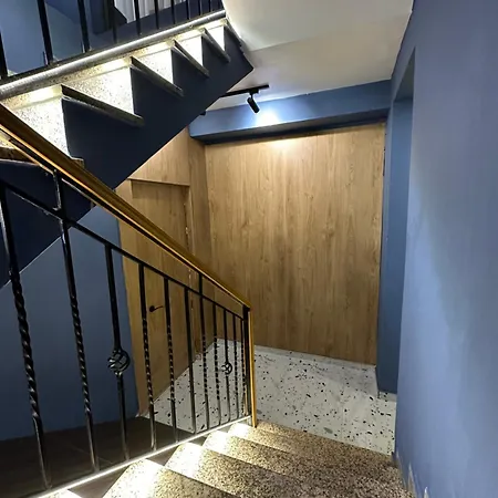 Cabare Apartments&rooms