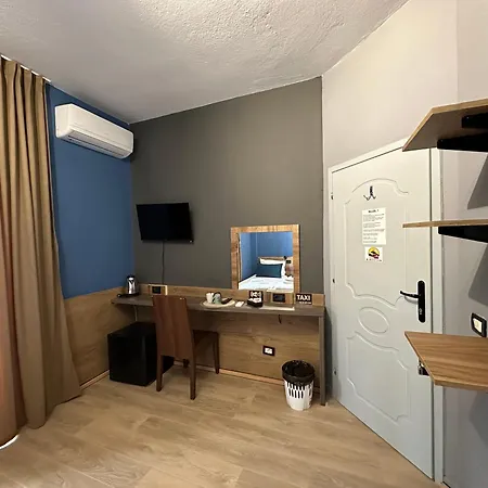 Cabare Apartments&rooms
