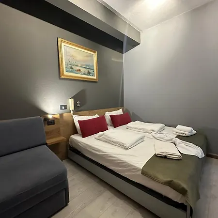 Cabare Apartments&rooms Durrës