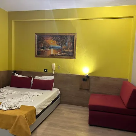 Cabare Apartments&rooms