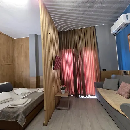 Cabare Apartments&rooms Durrës