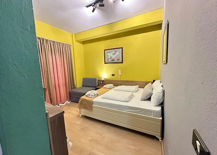 Cabare Apartments&rooms * Dıraç